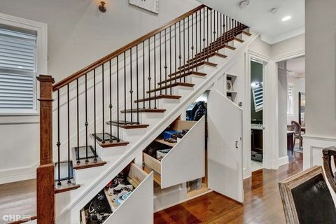 Tiny photo for 3851 N Hermitage Avenue, Chicago, IL 60613 (MLS # 12416686)