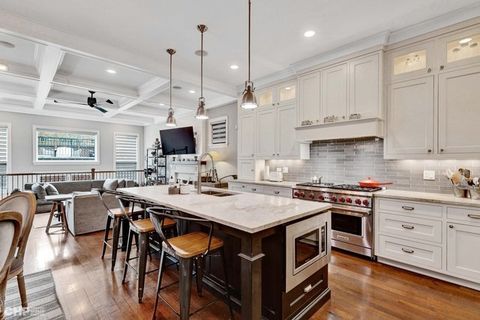 Tiny photo for 3851 N Hermitage Avenue, Chicago, IL 60613 (MLS # 12416686)