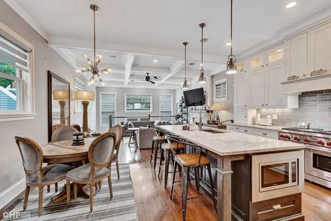 Tiny photo for 3851 N Hermitage Avenue, Chicago, IL 60613 (MLS # 12416686)