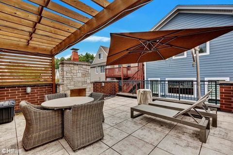 Tiny photo for 3851 N Hermitage Avenue, Chicago, IL 60613 (MLS # 12416686)