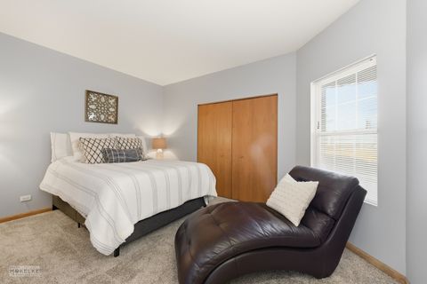 Tiny photo for 397 Cascade Lane #397, Oswego, IL 60543 (MLS # 12546028)