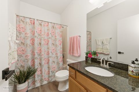 Tiny photo for 397 Cascade Lane #397, Oswego, IL 60543 (MLS # 12546028)