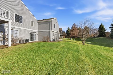 Tiny photo for 397 Cascade Lane #397, Oswego, IL 60543 (MLS # 12546028)