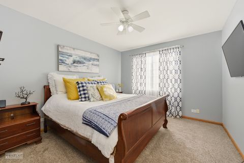 Tiny photo for 397 Cascade Lane #397, Oswego, IL 60543 (MLS # 12546028)