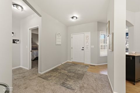 Tiny photo for 397 Cascade Lane #397, Oswego, IL 60543 (MLS # 12546028)