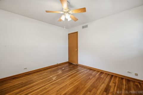 Tiny photo for 906 Carol Avenue, Elgin, IL 60123 (MLS # 12556853)