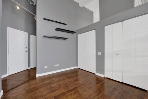 Tiny photo for 500 S CLINTON Street #817, Chicago, IL 60607 (MLS # 12529344)