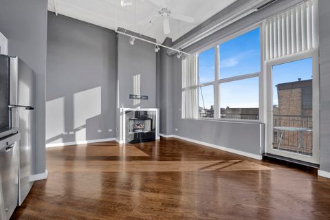 Tiny photo for 500 S CLINTON Street #817, Chicago, IL 60607 (MLS # 12529344)