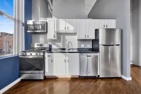 Tiny photo for 500 S CLINTON Street #817, Chicago, IL 60607 (MLS # 12529344)