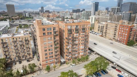 Tiny photo for 500 S CLINTON Street #817, Chicago, IL 60607 (MLS # 12529344)