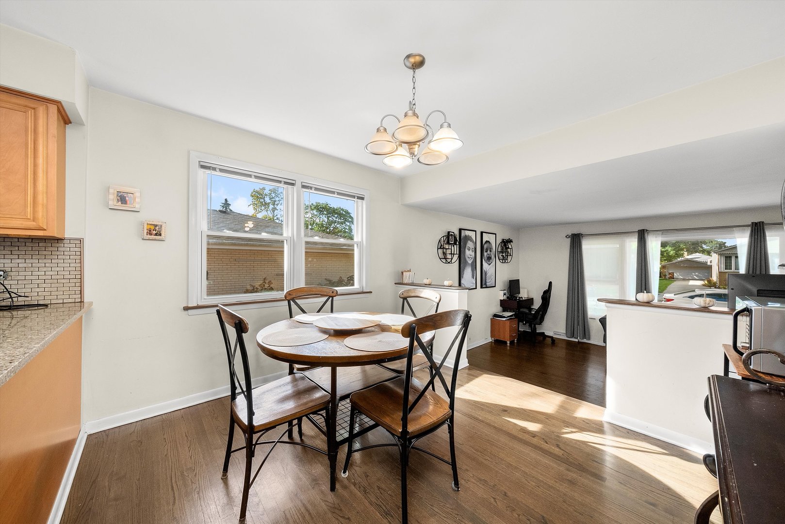 10429 S Keeler Avenue