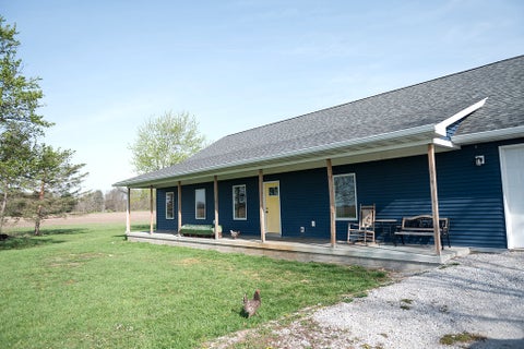 Tiny photo for 466 County Road 100, Sadorus, IL 61872 (MLS # 12633432)