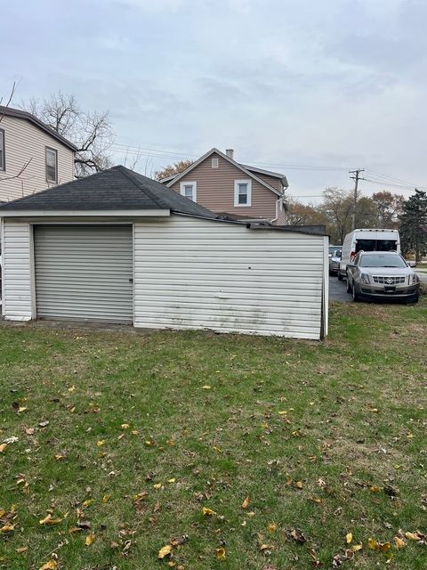 A home in Dolton