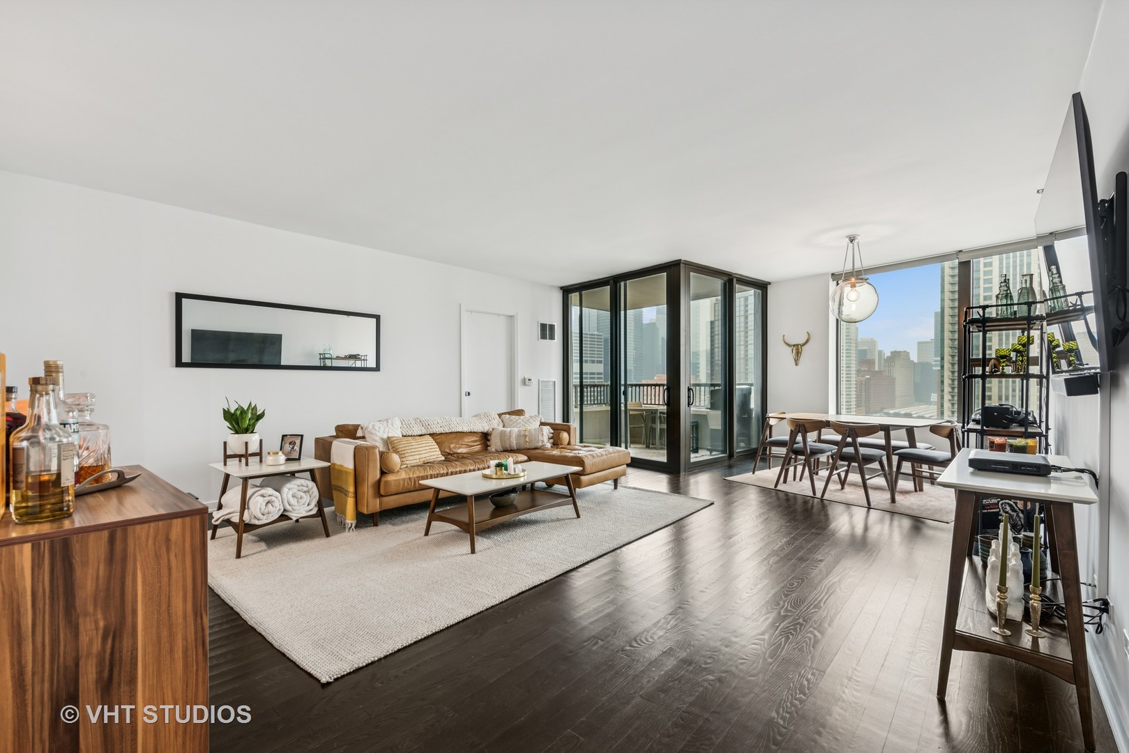 501 N Clinton Street 1804