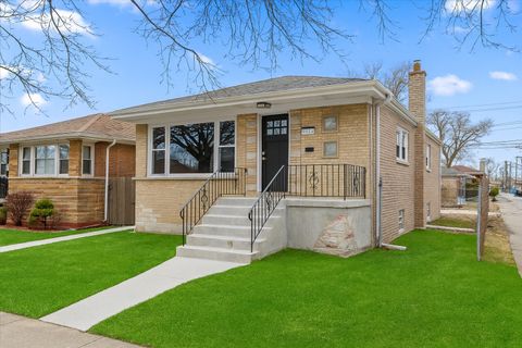 Tiny photo for 9514 S Normal Avenue, Chicago, IL 60628 (MLS # 12535503)
