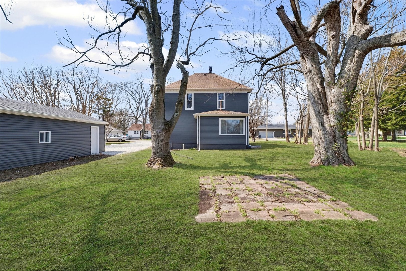 365 N Lincoln Street