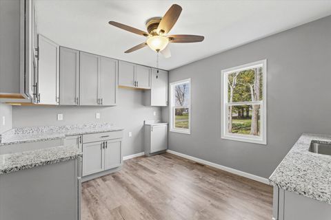 Tiny photo for 365 N Lincoln Street, Bement, IL 61813 (MLS # 12606474)