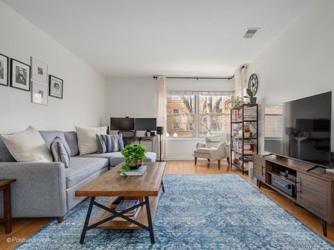 Tiny photo for 4935 N Wolcott Avenue #1A, Chicago, IL 60640 (MLS # 12612879)
