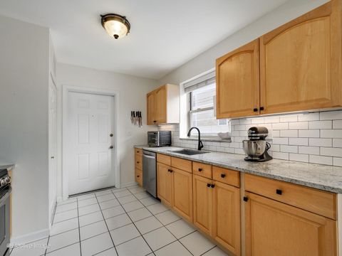 Tiny photo for 4935 N Wolcott Avenue #1A, Chicago, IL 60640 (MLS # 12612879)