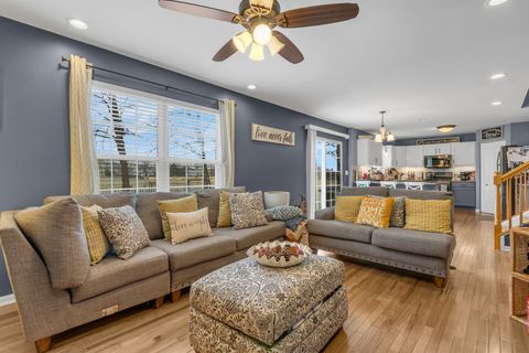 Tiny photo for 2009 ASHBROOK Court, Plainfield, IL 60586 (MLS # 12587300)