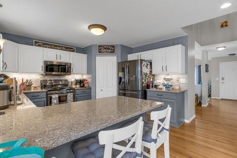 Tiny photo for 2009 ASHBROOK Court, Plainfield, IL 60586 (MLS # 12587300)