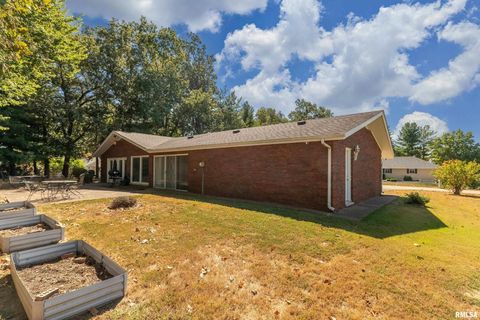 Tiny photo for 30 Red Bud Road, Harrisburg, IL 62946 (MLS # EB459684)