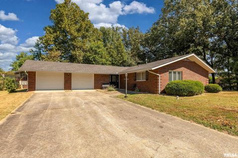 Photo of 30 Red Bud Road, Harrisburg, IL 62946 (MLS # EB459684)