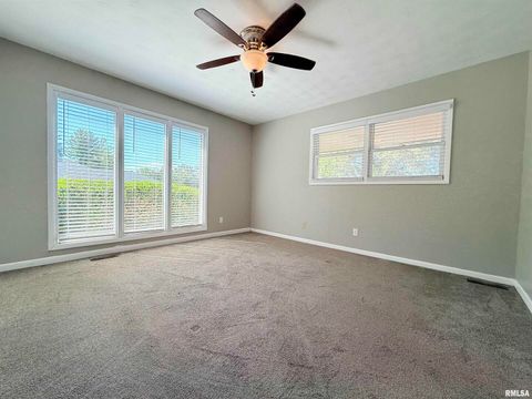 Tiny photo for 30 Red Bud Road, Harrisburg, IL 62946 (MLS # EB459684)