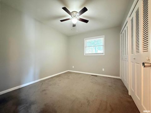 Tiny photo for 30 Red Bud Road, Harrisburg, IL 62946 (MLS # EB459684)