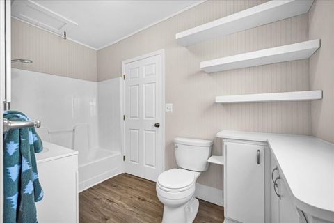 Tiny photo for 1406 W Walnut Street, Bloomington, IL 61701 (MLS # 12507017)