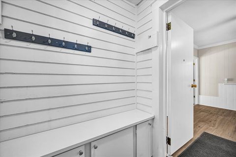 Tiny photo for 1406 W Walnut Street, Bloomington, IL 61701 (MLS # 12507017)