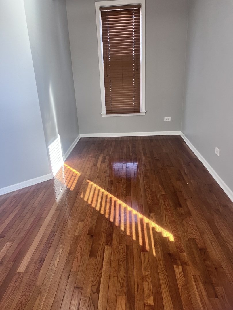 20 W Hinsdale Avenue 1