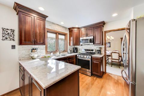 Tiny photo for Hoffman Estates, IL 60192 (MLS # 12618142)
