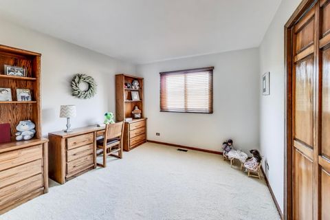Tiny photo for Hoffman Estates, IL 60192 (MLS # 12618142)