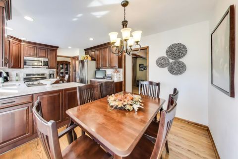 Tiny photo for Hoffman Estates, IL 60192 (MLS # 12618142)