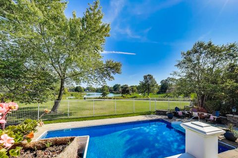 Tiny photo for Hoffman Estates, IL 60192 (MLS # 12618142)