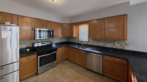 Tiny photo for 10662 Chicory Ridge Way, Roscoe, IL 61073 (MLS # 12537488)