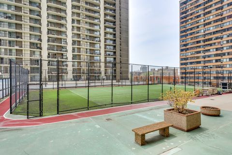 Tiny photo for 6033 N Sheridan Road #18K, Chicago, IL 60660 (MLS # 12512641)