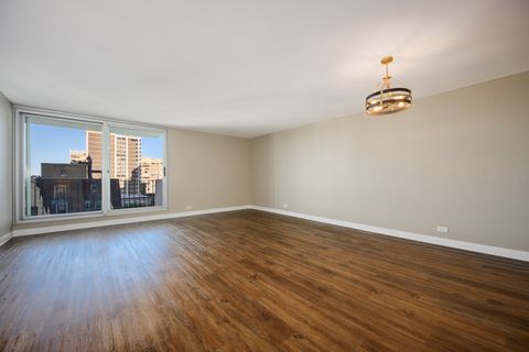 Tiny photo for 6033 N Sheridan Road #18K, Chicago, IL 60660 (MLS # 12512641)