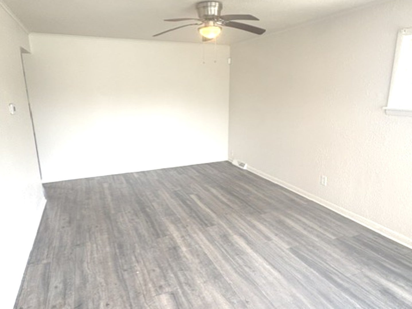715 E 155th Court