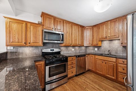 Tiny photo for 5801 N Sheridan Road #2B, Chicago, IL 60660 (MLS # 12529119)