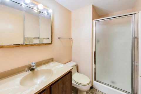 Tiny photo for 1021 Warwick Circle S, Hoffman Estates, IL 60169 (MLS # 12609080)