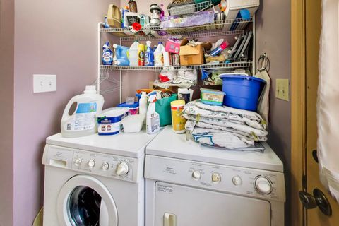 Tiny photo for 1021 Warwick Circle S, Hoffman Estates, IL 60169 (MLS # 12609080)