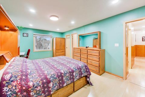 Tiny photo for 1021 Warwick Circle S, Hoffman Estates, IL 60169 (MLS # 12609080)