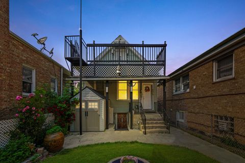 Tiny photo for 5512 W WRIGHTWOOD Avenue, Chicago, IL 60639 (MLS # 12475265)