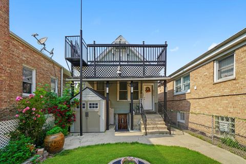 Photo of 5512 W WRIGHTWOOD Avenue, Chicago, IL 60639 (MLS # 12475265)