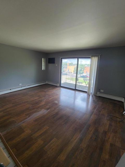 Tiny photo for 13707 S Stewart Avenue #3E, Riverdale, IL 60827 (MLS # 12481957)