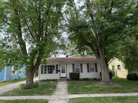 414 Spring Avenue DeKalb IL 60115