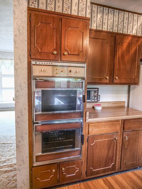Tiny photo for 110 Hickory Dr, Villa Grove, IL 61956 (MLS # 12399016)