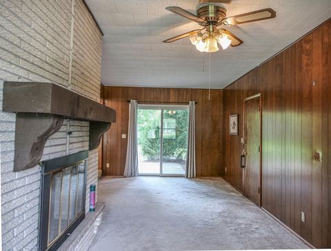 Tiny photo for 110 Hickory Dr, Villa Grove, IL 61956 (MLS # 12399016)